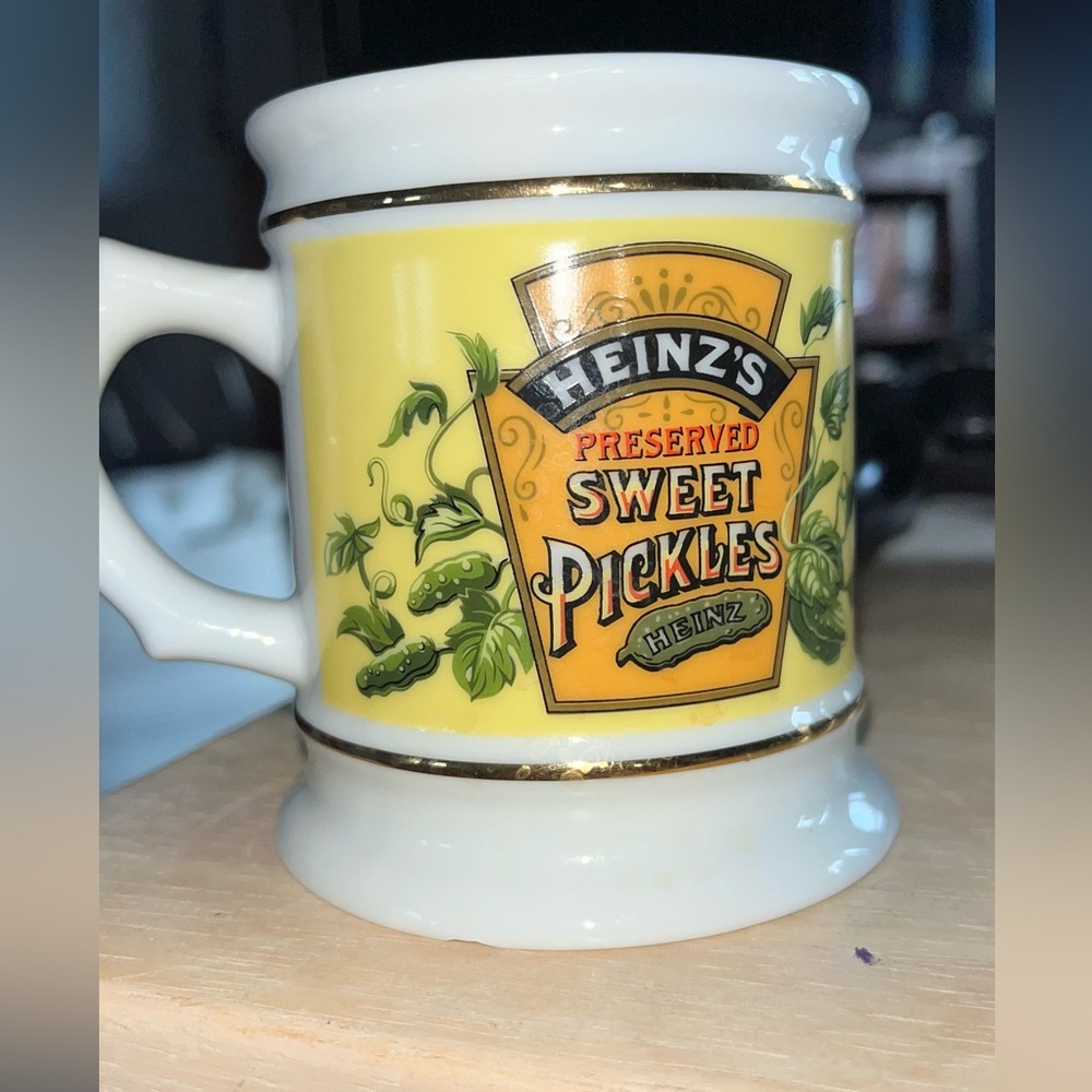 1982 Franklin Mint The Corner Store Porcelain HEINZ PICKLES Logo Cup Mug 8 Fl Oz